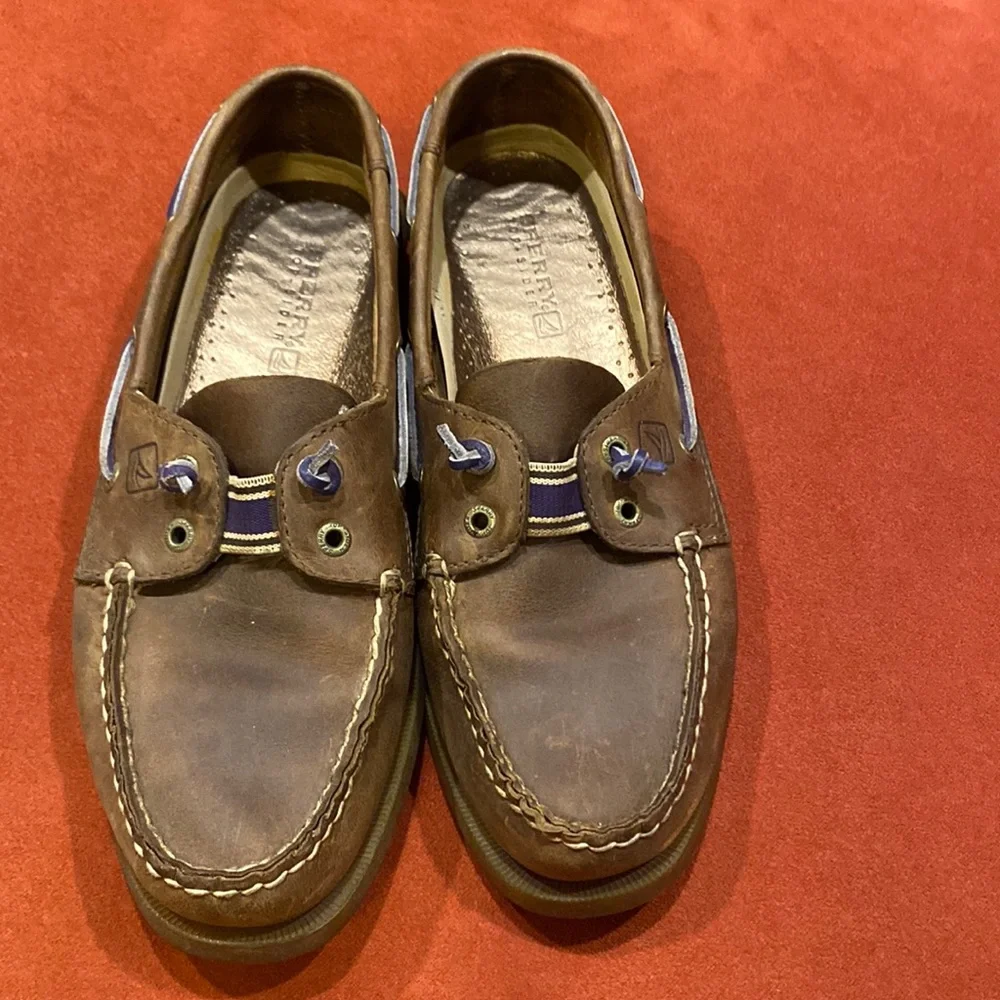 Sperry excellent used